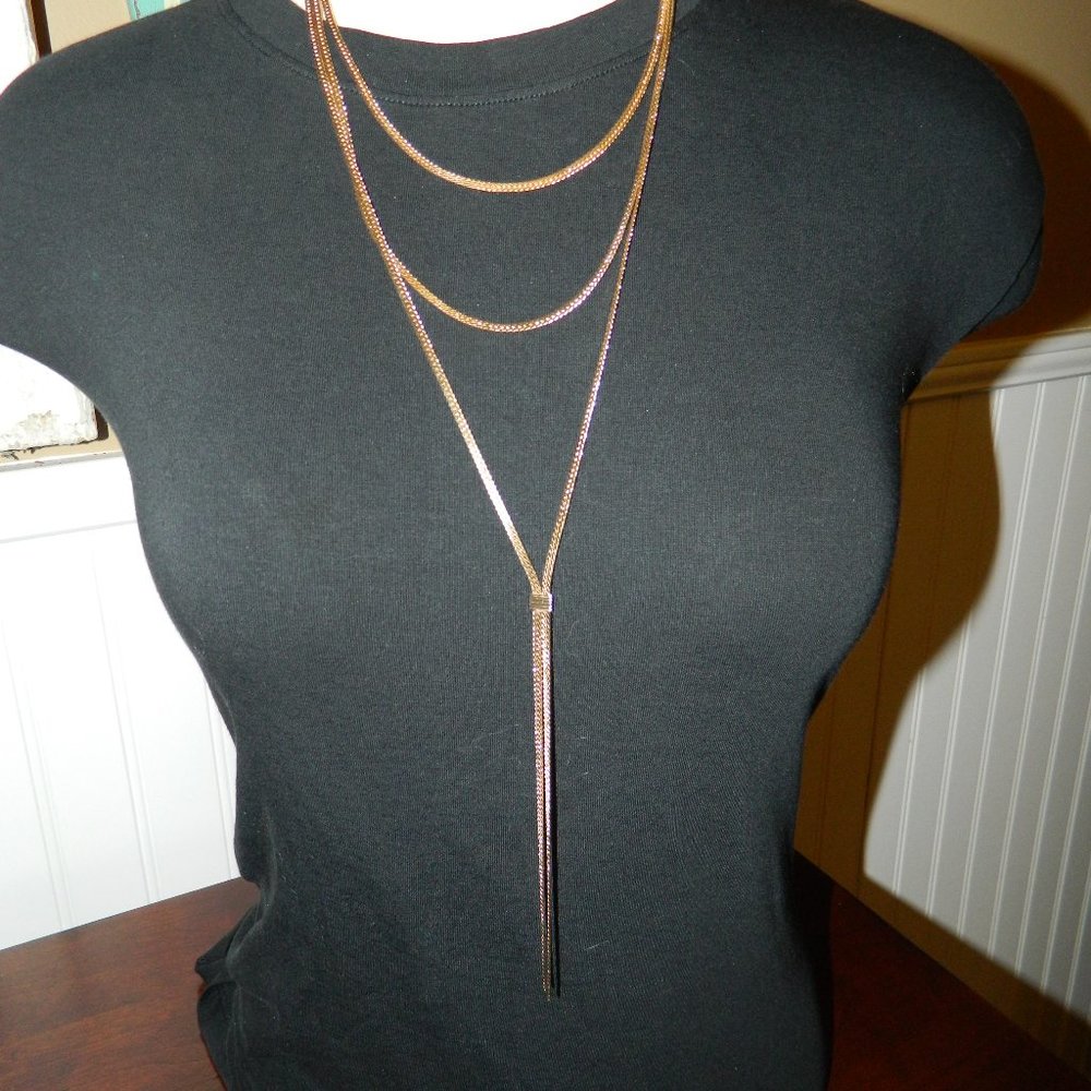 80R Triple Layered Necklace Goldtone